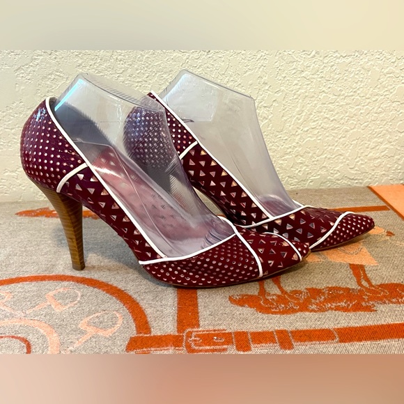 MISS SIXTY Burgundy White Perforated Pumps. Made In Italy. EU Sz 38 US Sz 8 - Picture 2 of 8